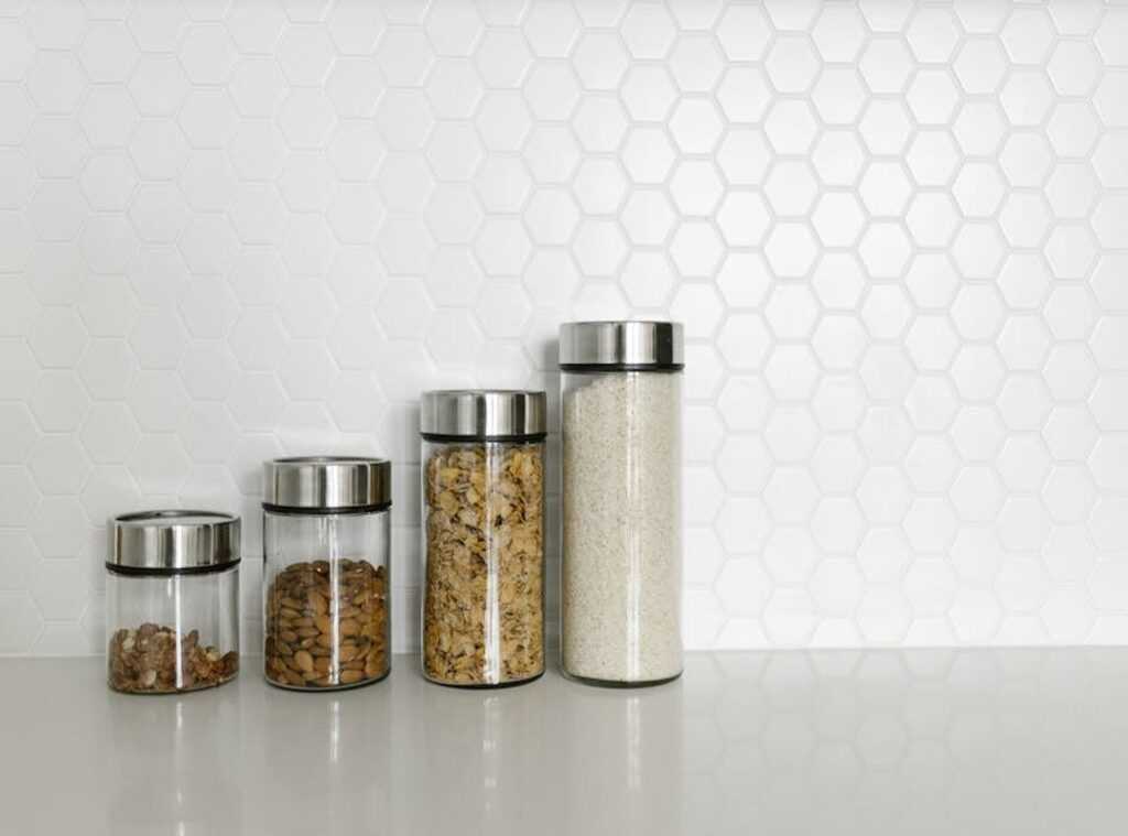 organize kitchen functional
